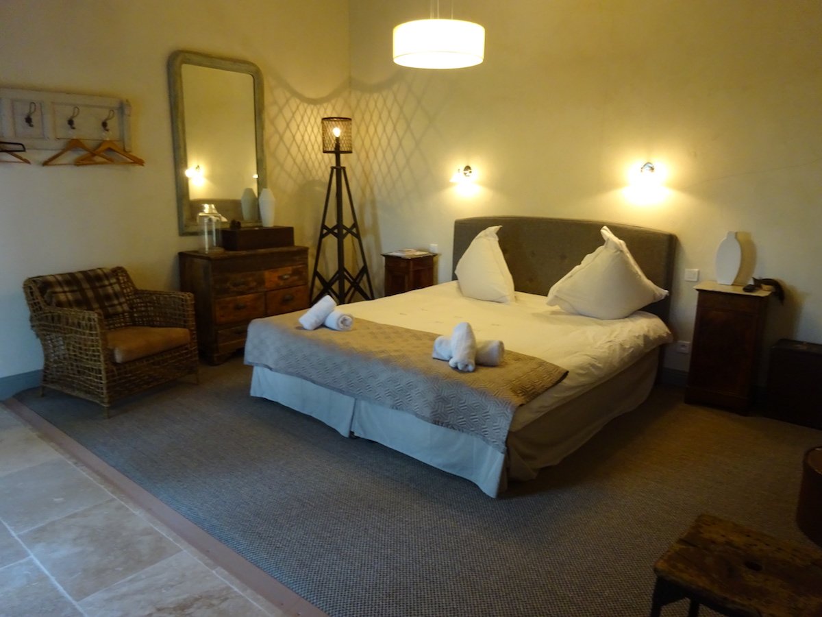 Mas du Rocher (this bedroom is not rented separately June 1 - Sep 10) Including breakfast